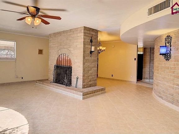4th image of 1015 Cedardale Dr