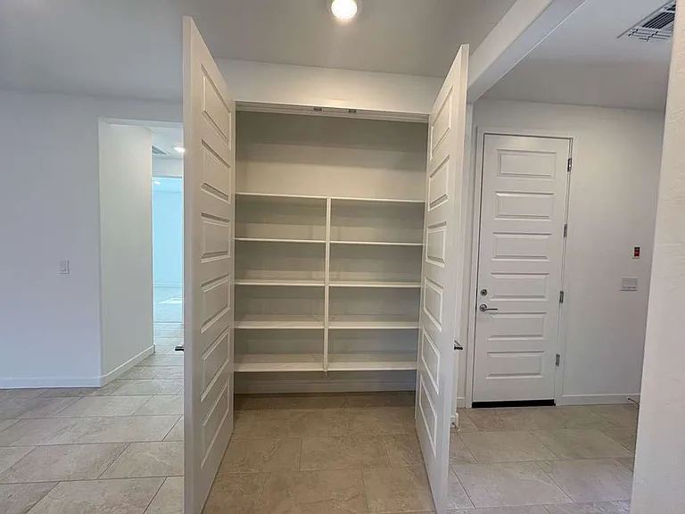 4738 E Kenneth Ln — Photo 14
