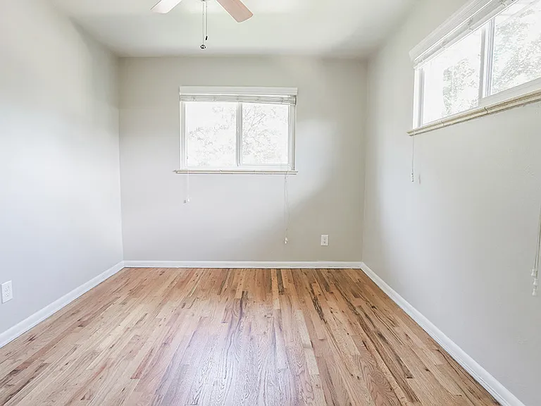 2421 S Gaylord St — Photo 30
