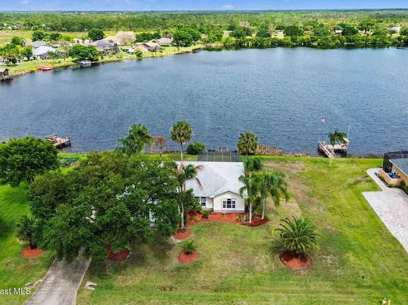345 Lake View Ln, Grant Valkaria, FL 32909