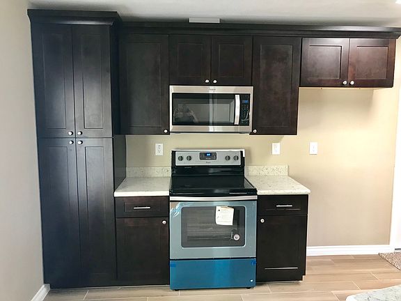 5th image of 11002 W Acacia Dr