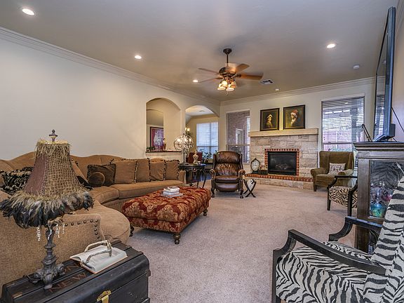4th image of 15509 Creek View Dr