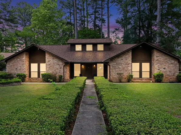 32 Stonegate Dr, Longview, TX 75601