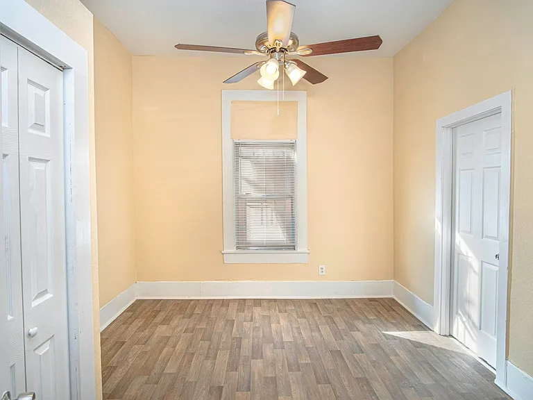 125 Southolme Ave — Photo 13