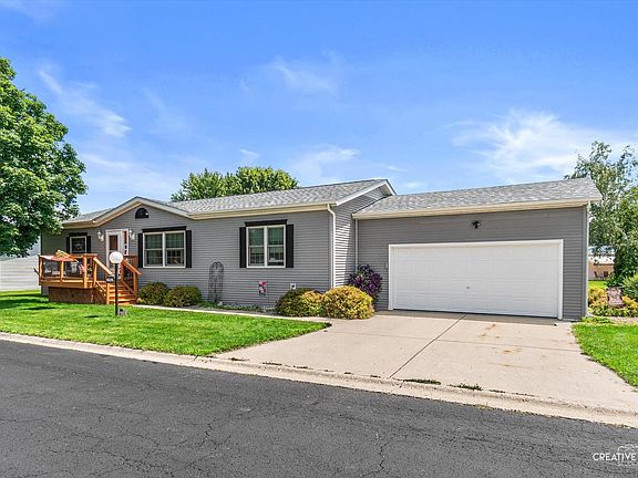 2nd image of 605 Bluebird Cir