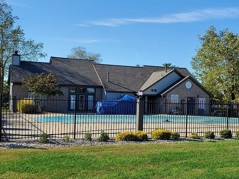 10405 Trotters Pointe Dr #204 — Photo 7