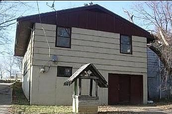 2nd image of 6917 Jackson Ave