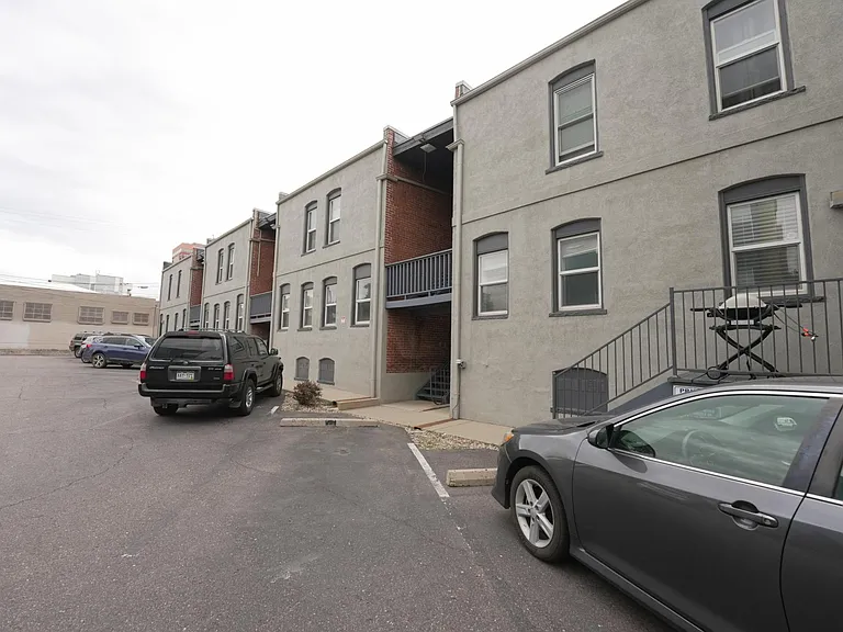 2306 Glenarm Pl #102 — Photo 24