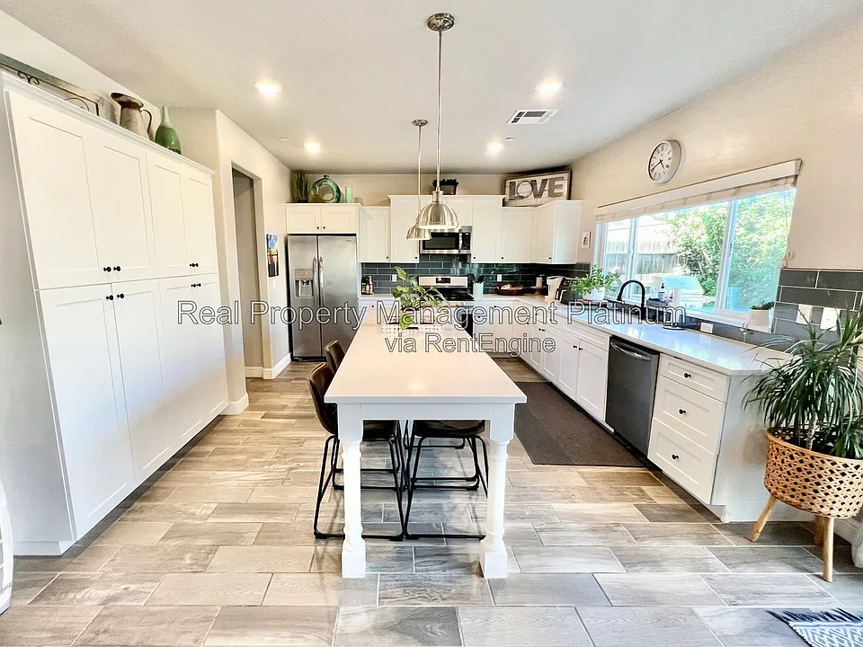 4121 San Gabriel Ave
