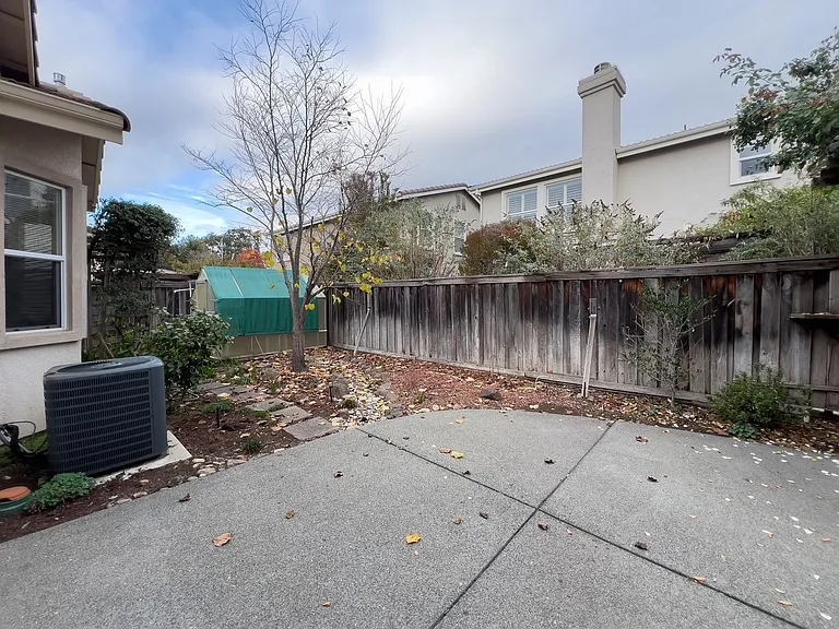 54 Summerbrooke Cir — Photo 30