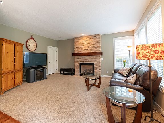 5th image of 13123 SW Wellington Pl