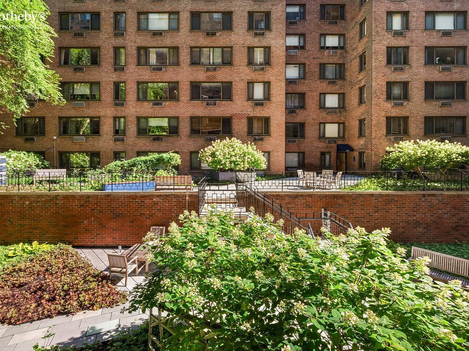 425 East 63rd Street — Photo 4