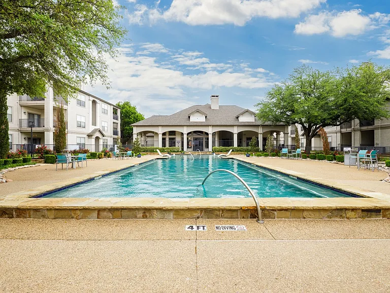 Lakes At Lewisville — Photo 9