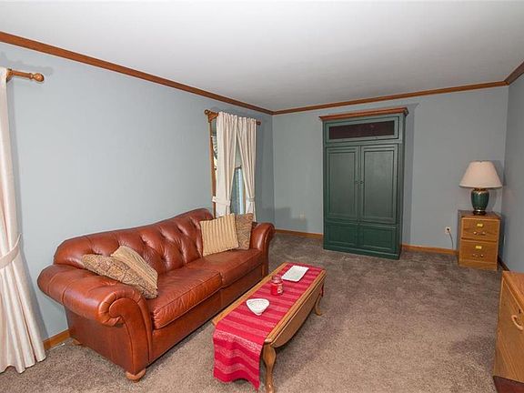 5th image of 968 Natalie Ln