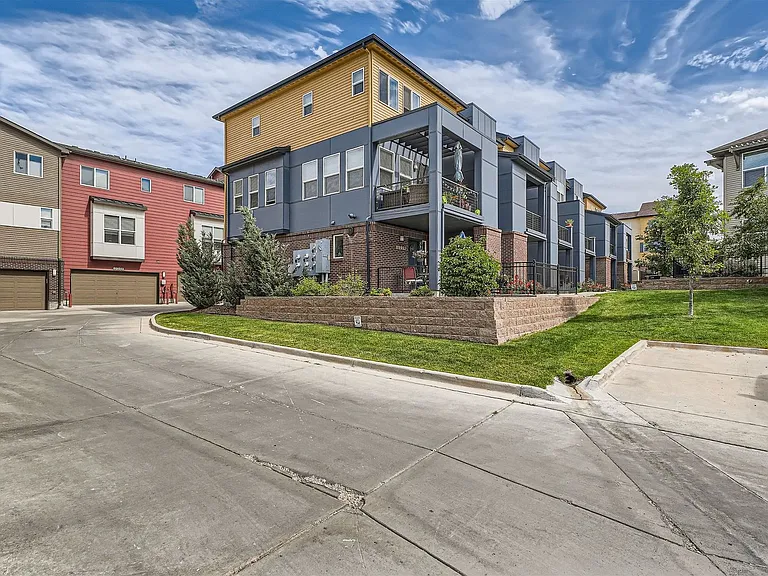 11243 Colony Cir — Photo 24