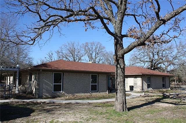 1st image of 308 Lakewood Trl