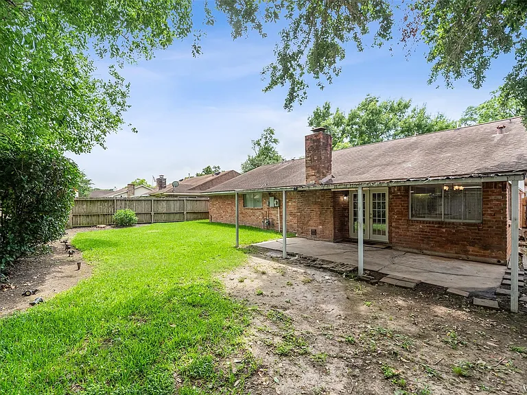 239 Blackwater Ln — Photo 29