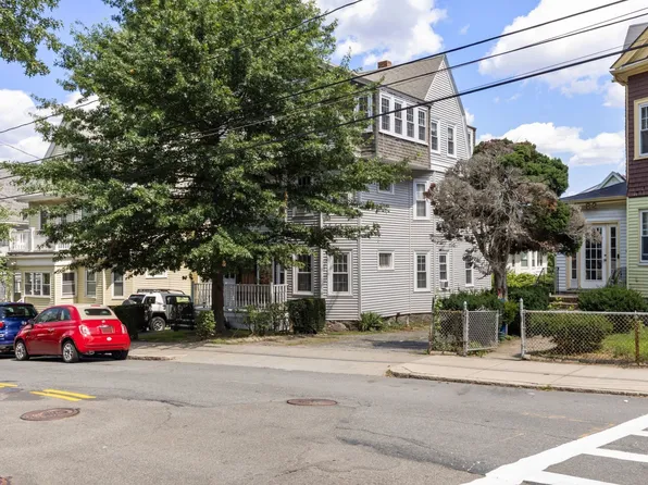 78 Brooks St, Brighton, MA 02135