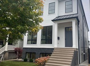 3930 N Oakley Ave, Chicago, IL 60618