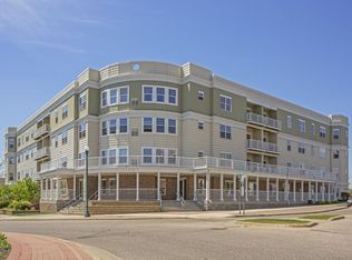 114200 Hundertmark Rd APT 109, Chaska, MN 55318