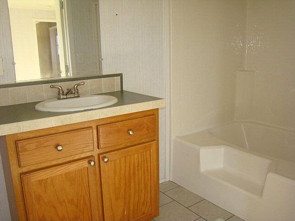 5th image of 341 Al Joseph Ln