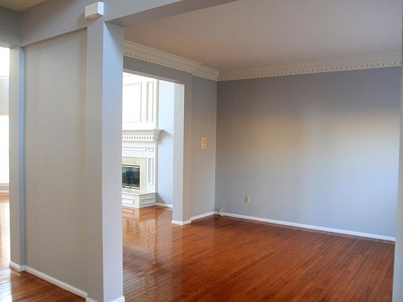 3rd image of 6921 Fieldstone Farms Dr