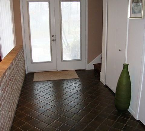 3rd image of 570-20 Russet Woods Ln