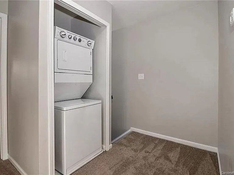 10653 Trolley Run Dr — Photo 13