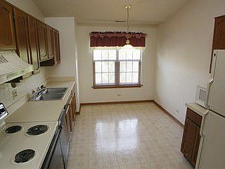 3rd image of 319 Deer Glen Way #2-D