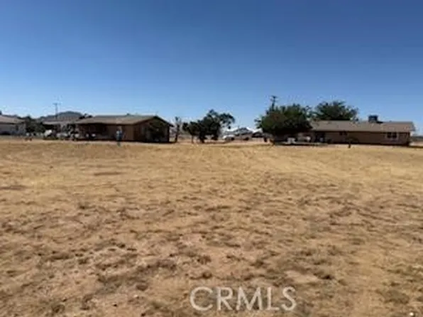 16766 Walpi Rd, Apple Valley, CA 92307