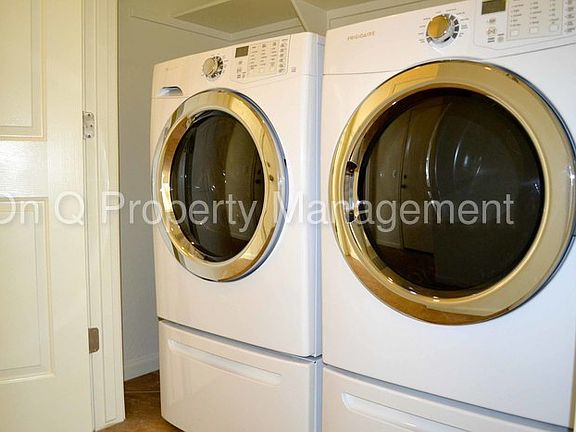 2nd image of 887 E Tekoa Ave