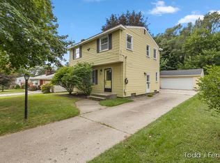 2355 Gaynor Ave NW, Grand Rapids, MI 49544