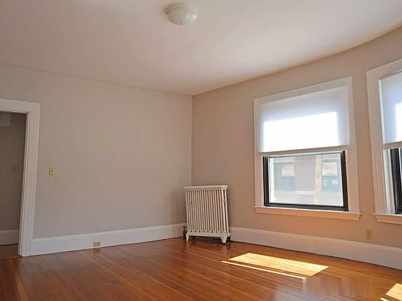 4th image of 9 Sewall Ave APT 207S