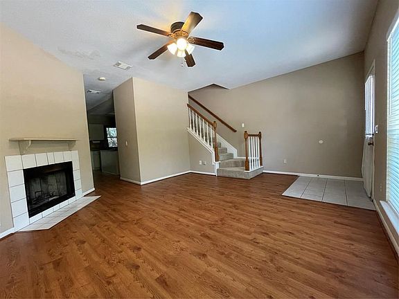 2nd image of 2930 Grants Lake Blvd