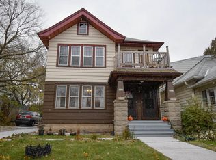 5825 W Wisconsin Ave, Wauwatosa, WI 53213