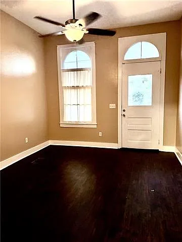 1 bed, 1.0 bath, 800 sqft, $1,300 — Photo 3