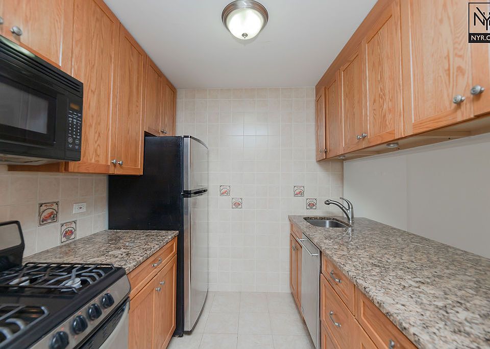 1st image of 2 S End Ave #5OO