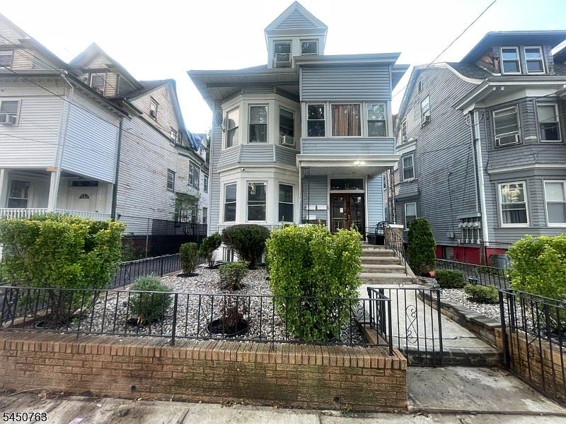 1st image of 55 Treacy Ave Floor 1
