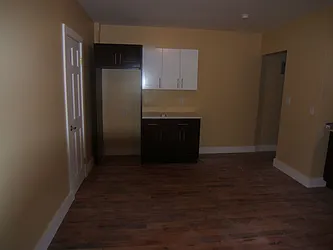 Rented by Joel Weisz, LREB