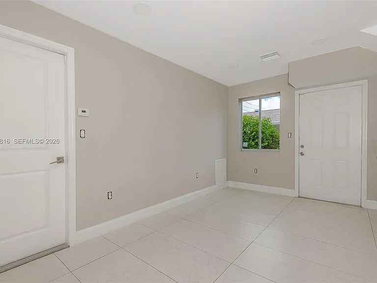815 NW 3rd Ave #0 — Photo 12