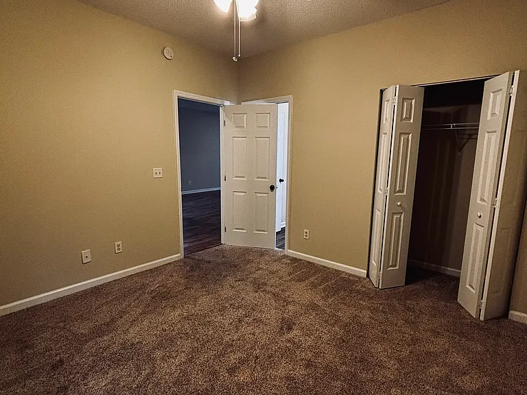 3923 Gladiola Ct #201 — Photo 51