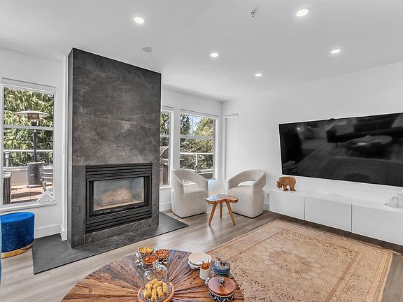 3rd image of 2425 Edgemont Blvd #8