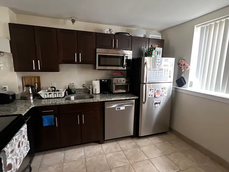 158 N Beacon St — Photo 11