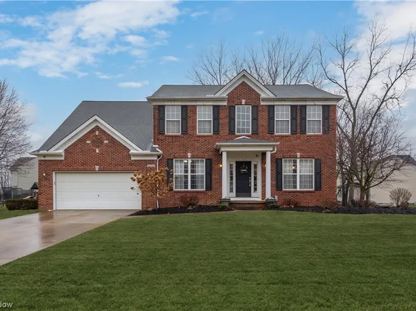 4024 Truxton Pl, Avon, OH 44011