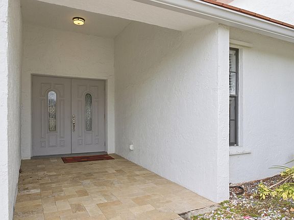 4th image of 8302 NW 15TH Court