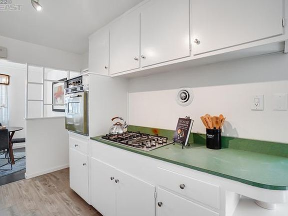 4th image of 21905 Betlen Way