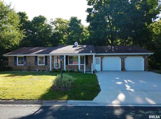 100 Patricia Ave, East Peoria, IL