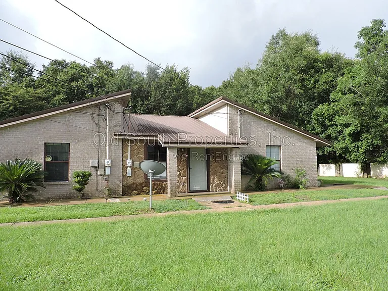 1345 Jasma Ln #B — Photo 1