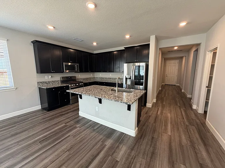7285 Overture Dr — Photo 15