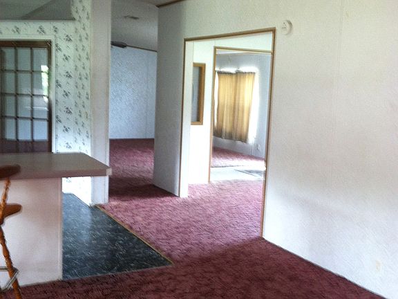 2nd image of 6022 NE 78th Ln